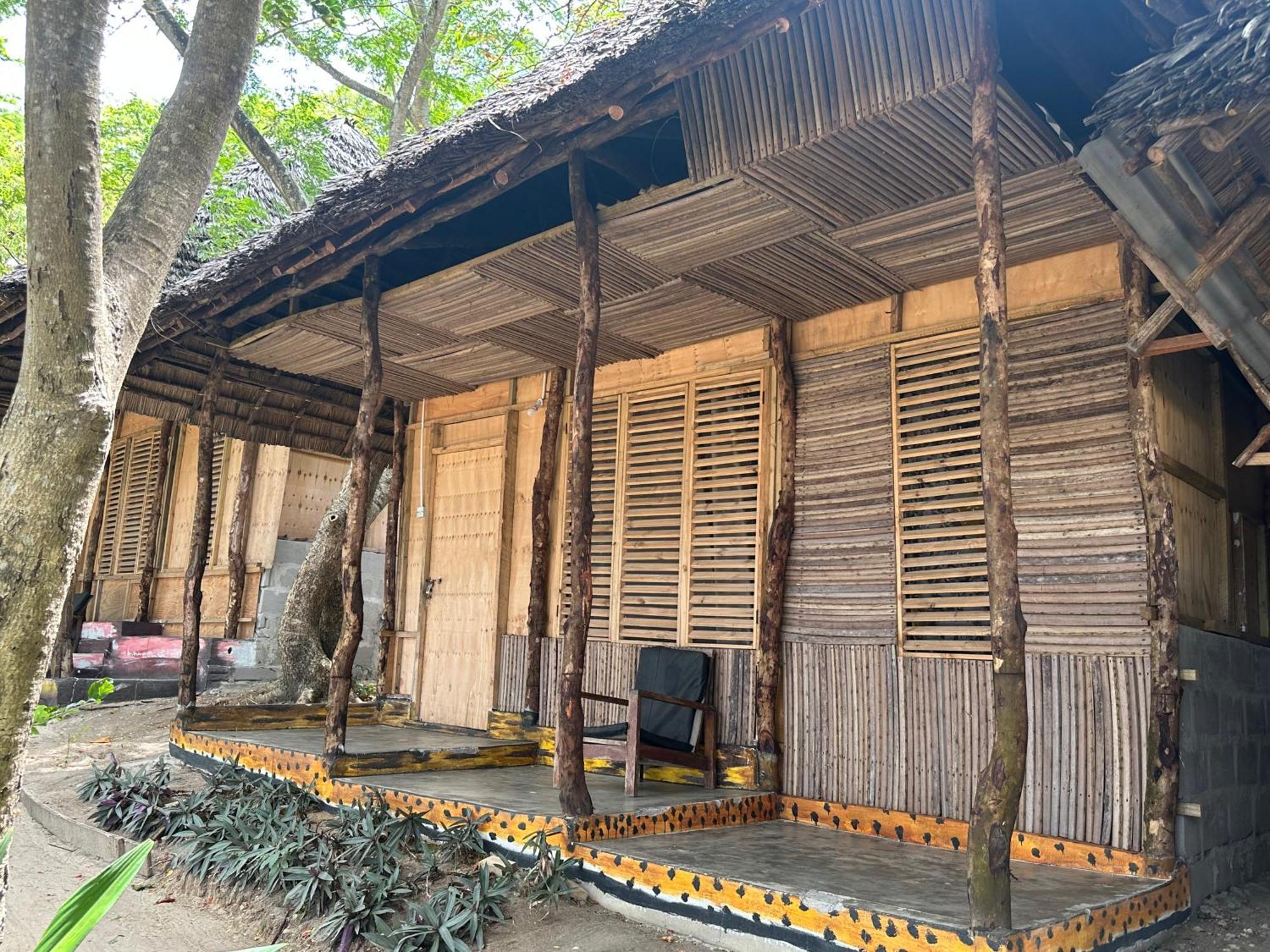 Maweni Beach Bungalows Kilindoni Exteriör bild